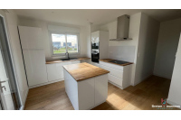 Maison récente à Changé