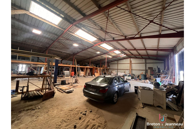 Local d'activité Lassay Les Chateaux 550 m2