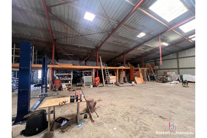 Local d'activité Lassay Les Chateaux 550 m2