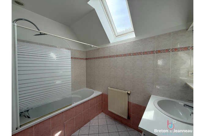 Maison 3 chambres - LOUVERNE