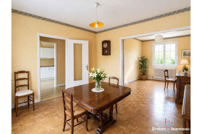 Pavillon à rénover à Martigné sur Mayenne