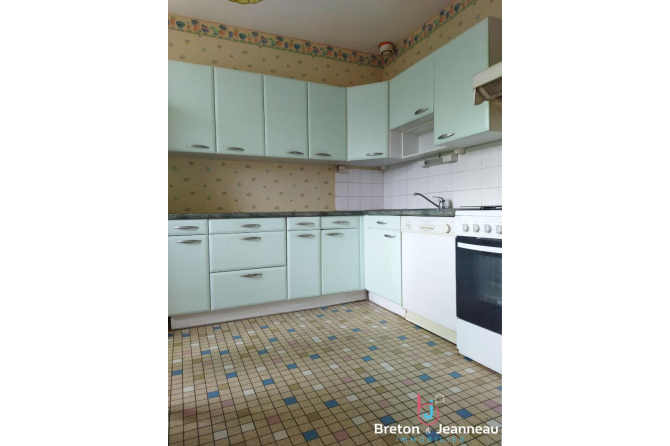 Pavillon à rénover à Martigné sur Mayenne