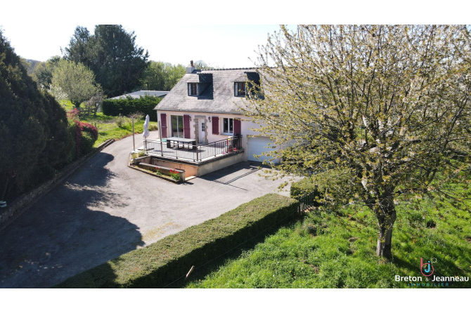 Maison sans voisins avec étang à 8 kms de Mayenne