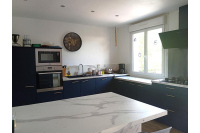 Maison sans voisins avec étang à 8 kms de Mayenne