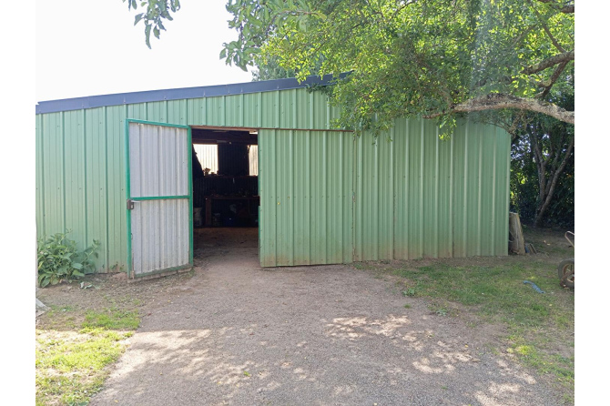Maison sans voisins avec étang à 8 kms de Mayenne