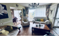 Appartement avec balcons à Laval