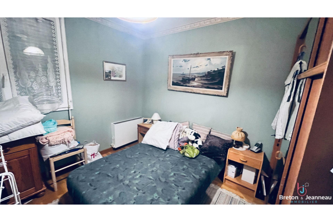 Appartement avec balcons à Laval