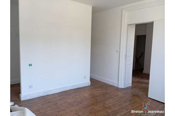 Appartement T3 vue imprenable sur Mayenne