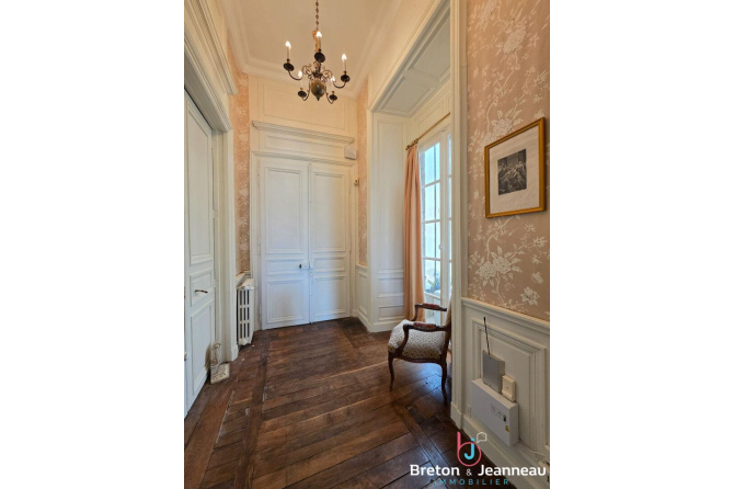 Superbe Hôtel Particulier à Mayenne