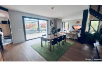 Maison contemporaine à Changé