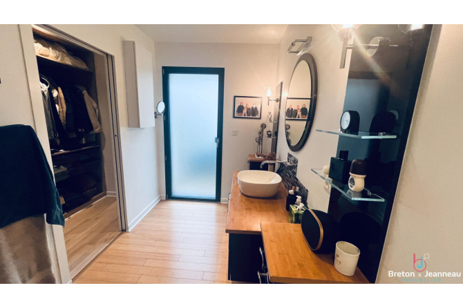 Maison contemporaine à Changé