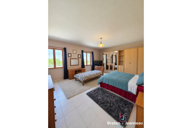 Grande maison secteur Evron