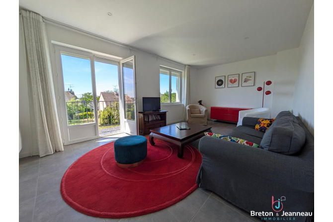 Maison rénovée à Sainte-Suzanne