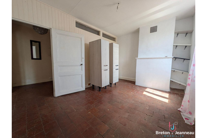 Maison de bourg rénovée à Voutré