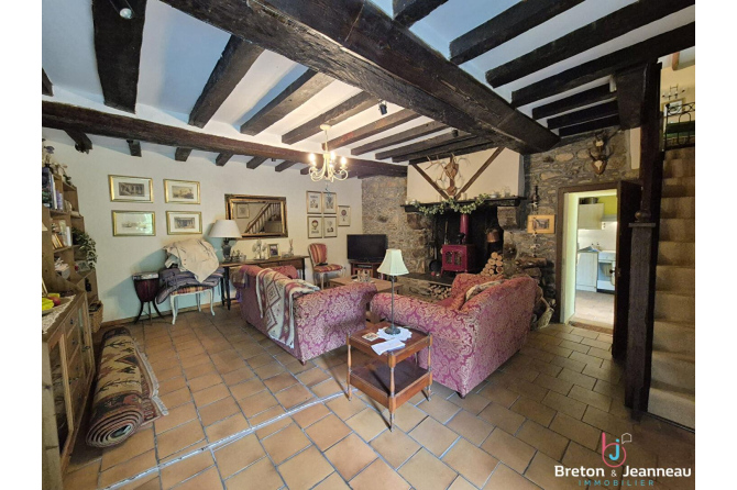 Maison de Campagne entre Bais et Mayenne