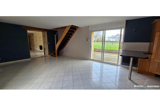 Longère sur 2 ha 55 à Argentré