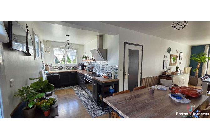 Maison en impasse à Saint-Berthevin