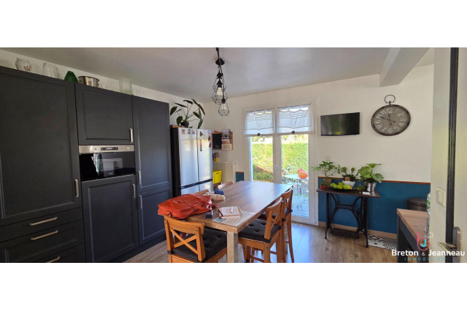 Maison en impasse à Saint-Berthevin