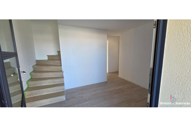 Maison entièrement rénovée à Saint-Berthevin