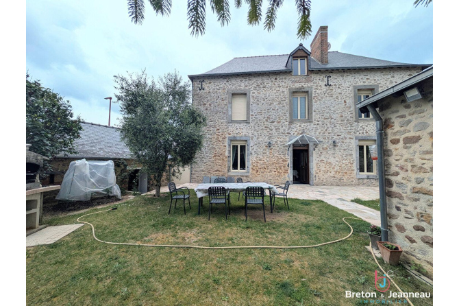 Maison entre Evron et Vaiges