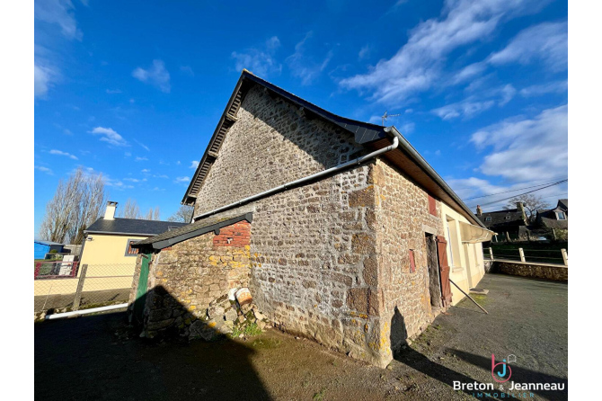 Maison à rénover à proximité de LASSAY-LES-CHÂTEAUX