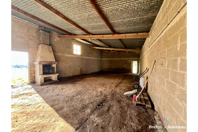 Maison à rénover à proximité de LASSAY-LES-CHÂTEAUX