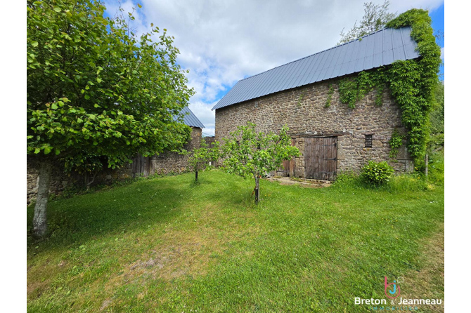 Maison entre Ambrières les Vallées et Lassay les Châteaux