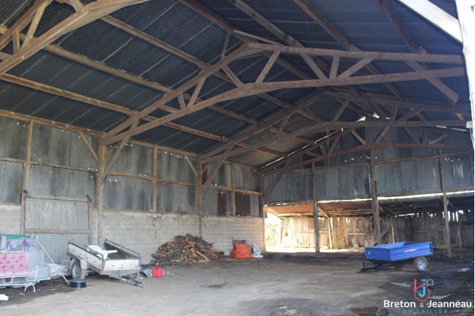 Maison sur 7500 m² à Juvigné