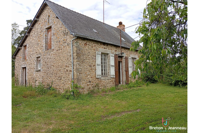Corps de ferme proche Martigné Sur Mayenne
