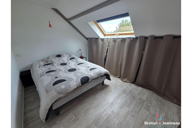 Maison Sainte Suzanne Et Chammes 5 pièce(s) 125 m².