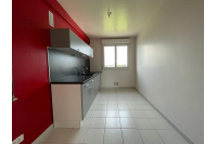 Apartment T3 district Banque de France Laval