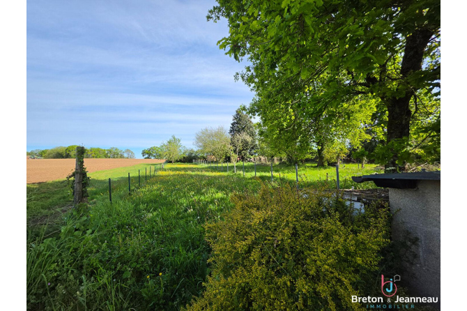 Maison de bourg à proximité de LASSAY-LES-CHÂTEAUX