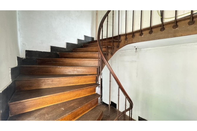 Ensemble immobilier à Ambrières-les-Vallées