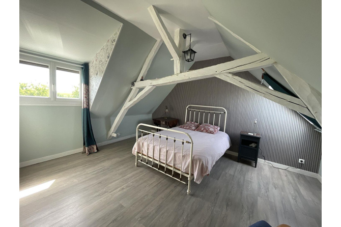 Maison de campagne à Neuvillette en Charnie