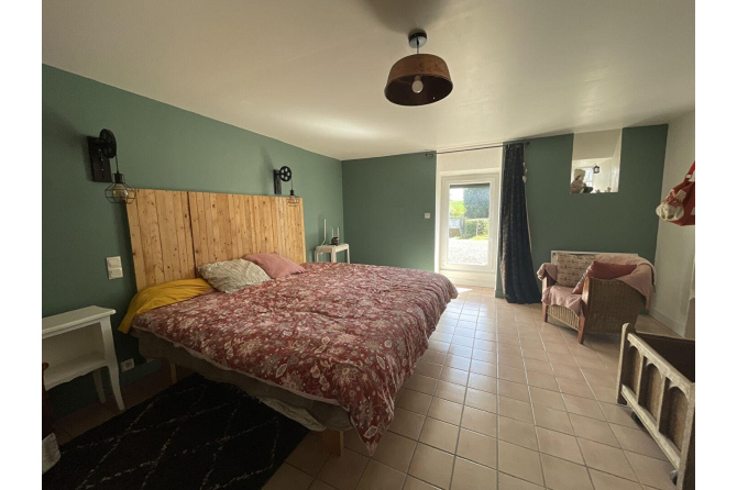 Maison de campagne à Neuvillette en Charnie