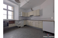 Ensemble immobilier - Fort potentiel locatif - Centre-ville d'Évron