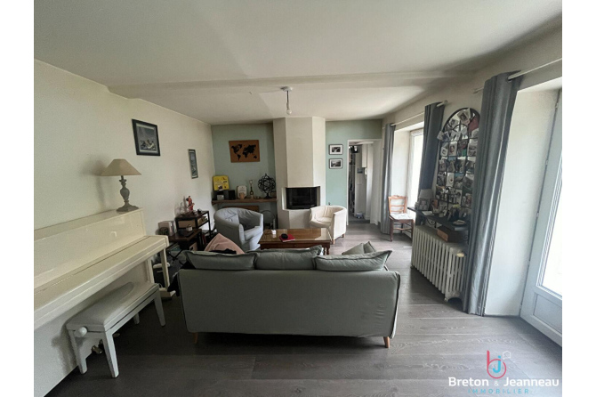 Maison quartier Haute follis à Laval