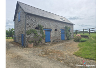 Longère sur 4 hectares à Châtillon-sur-Colmont