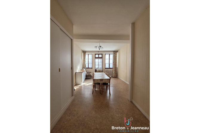 Maison avec terrain au coeur de Lassay-les-Châteaux