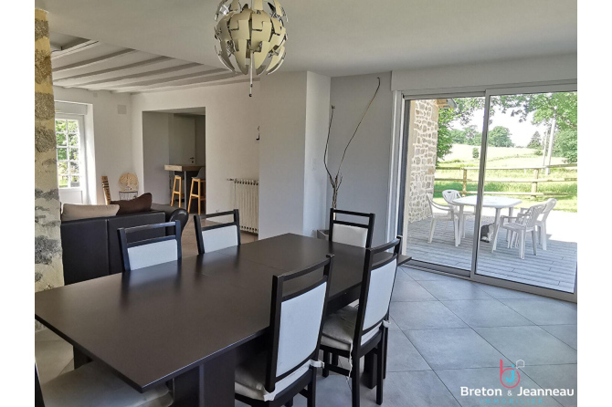 Maison sur près d'1 ha 40 à Jublains
