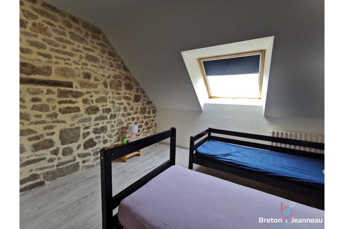 Maison sur près d'1 ha 40 à Jublains