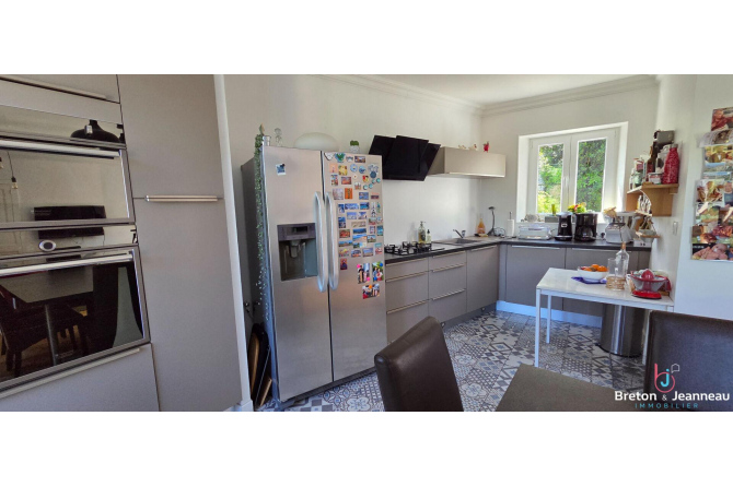 Maison 5 chambres - quartier recherché à Laval