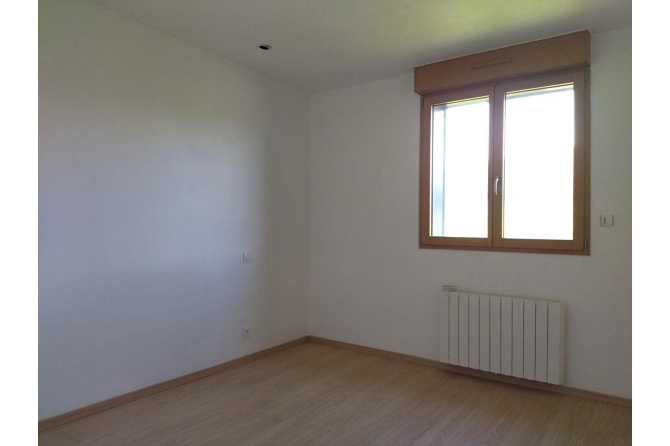 MAISON F4 à LARCHAMP