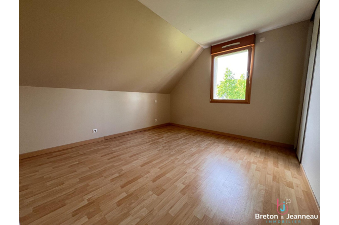 Maison Laval 6 pièce(s) 156 m2