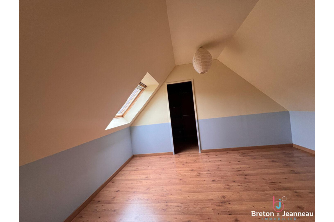 Maison Laval 6 pièce(s) 156 m2