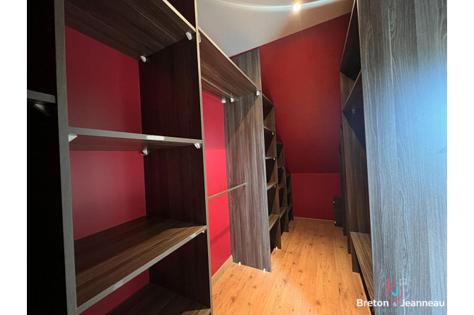 Maison Laval 6 pièce(s) 156 m2