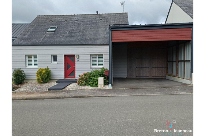 Maison de 120 m² avec carport à Argentré