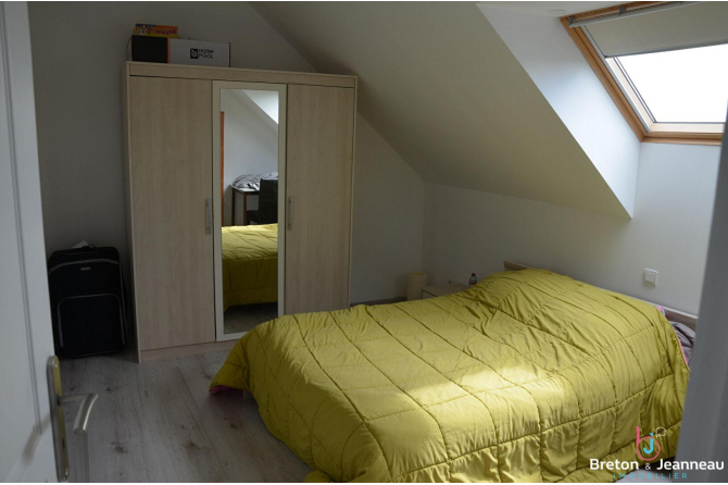 Maison de 120 m² avec carport à Argentré