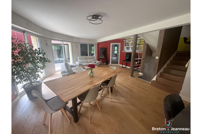 MAISON ST BERTHEVIN