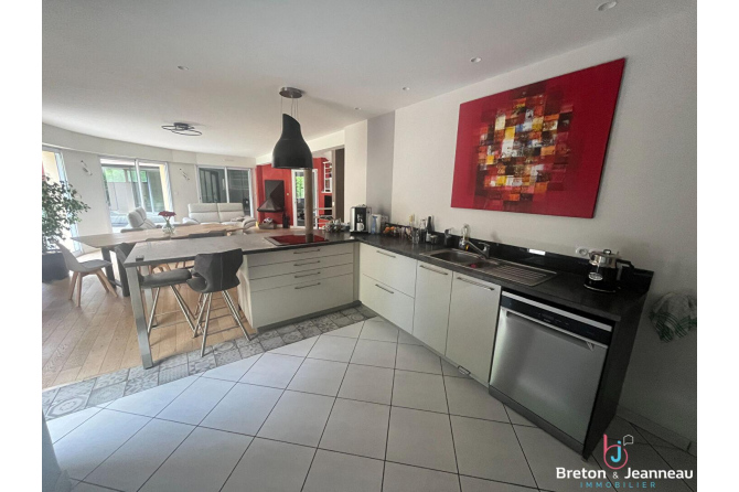 MAISON ST BERTHEVIN